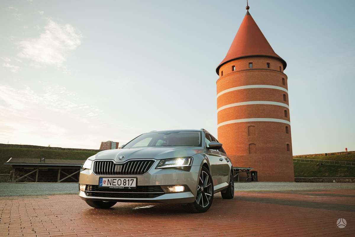 Skoda Superb, 2.0 l., wagon