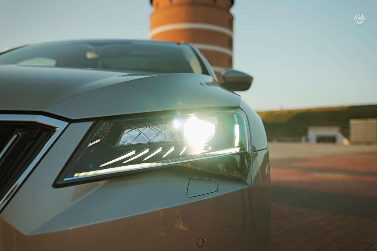 Skoda Superb, 2.0 l., wagon