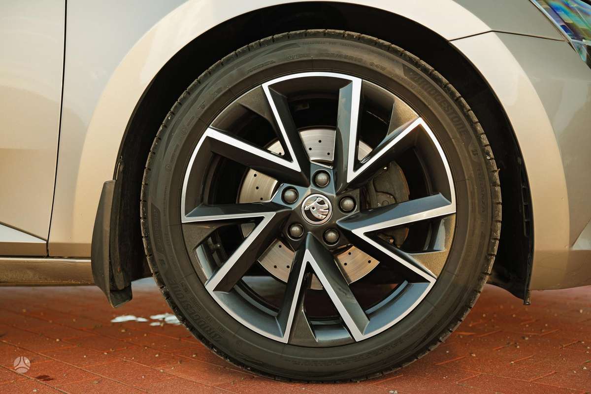 Skoda Superb, 2.0 l., Универсал