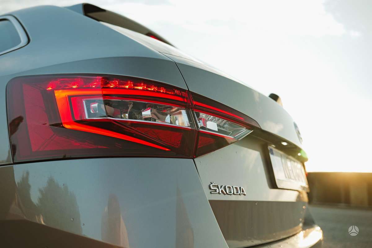 Skoda Superb, 2.0 l., Универсал
