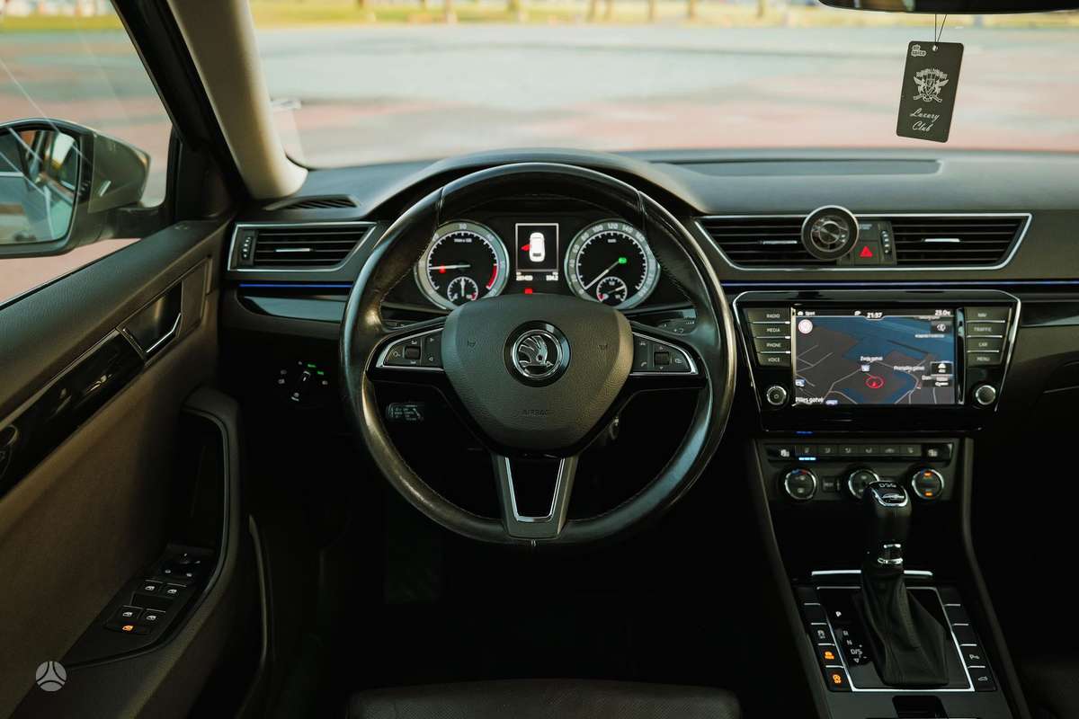 Skoda Superb, 2.0 l., Универсал