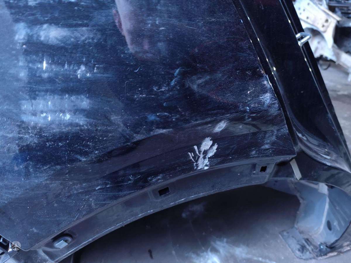 Kia Sportage hood (front, rear)