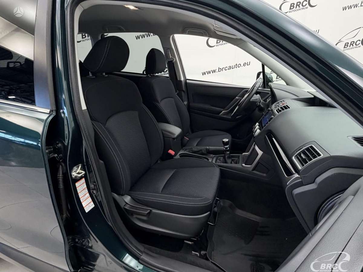 Subaru Forester, 2.0 l., Внедорожник / Кроссовер