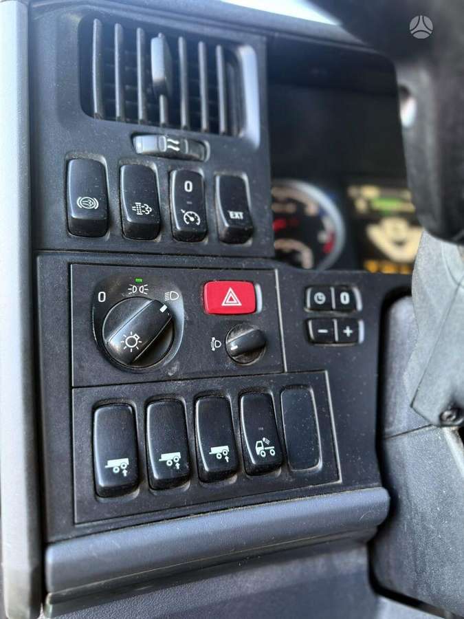 Scania R730 8X4 Full Steel, шасси