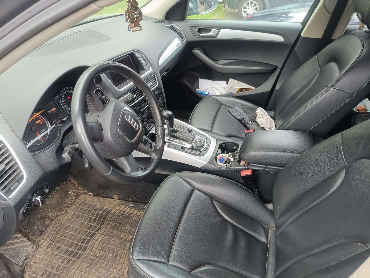 Audi Q5, 3.0 l., mpv / minivan