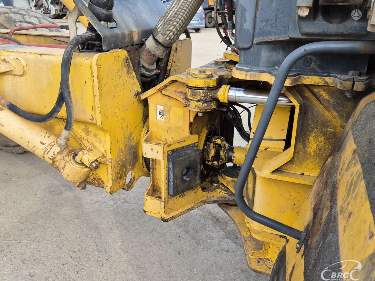 Bell B25D 6X6, dumpers / tippers