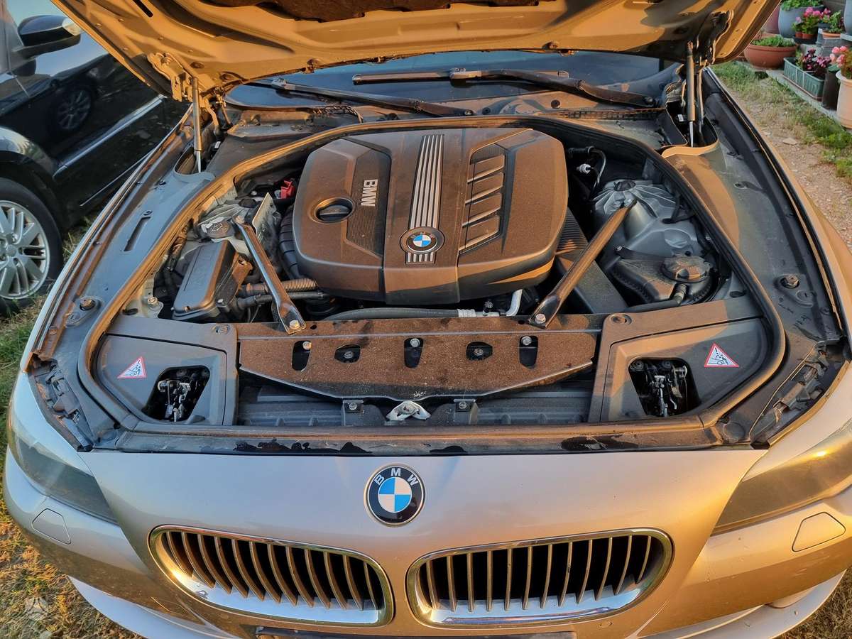 BMW 520, 2.0 l., sedanas