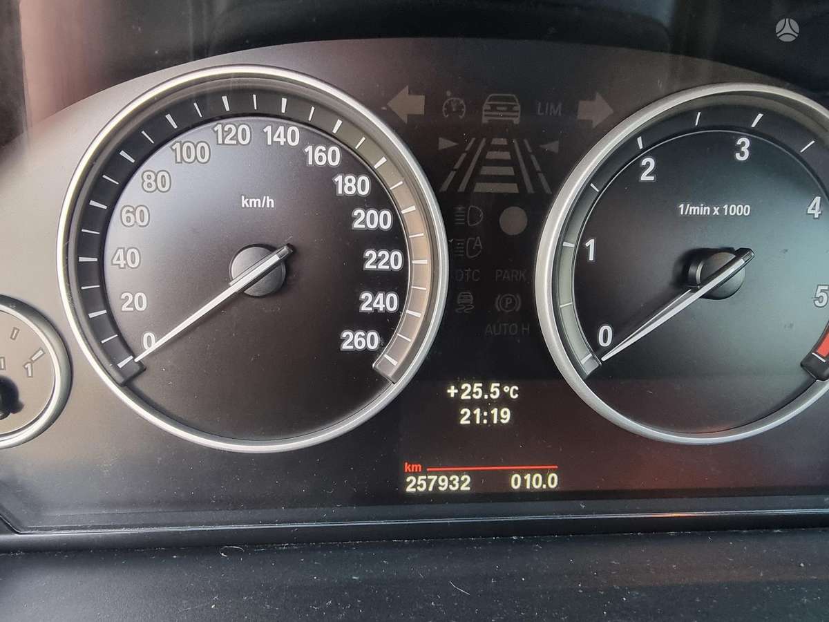 BMW 520, 2.0 l., sedanas