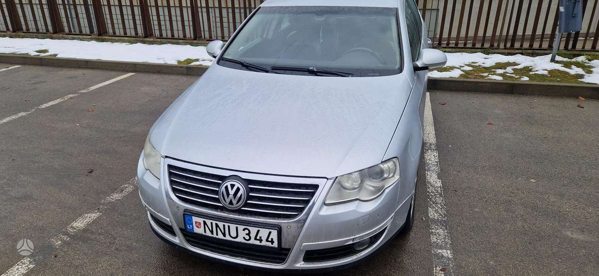 Volkswagen Passat - 2