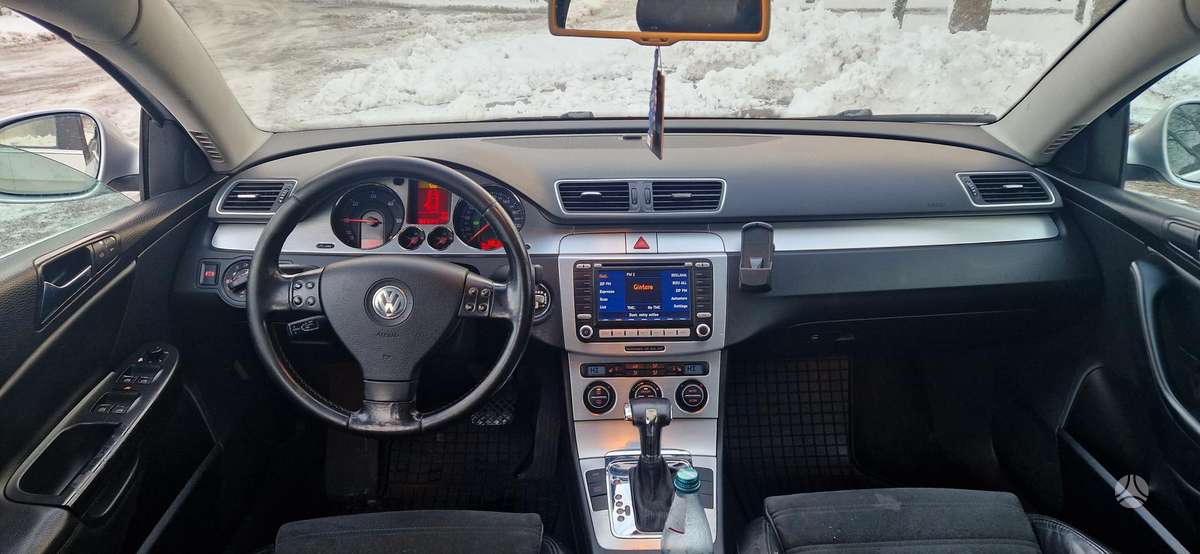 Volkswagen Passat - 6