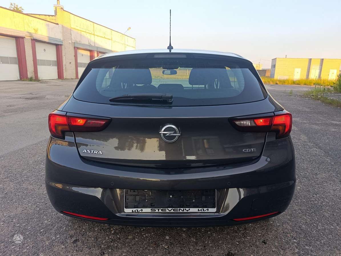 Opel Astra, 1.6 l., hatchback