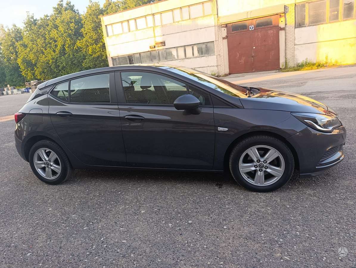 Opel Astra, 1.6 l., hatchback