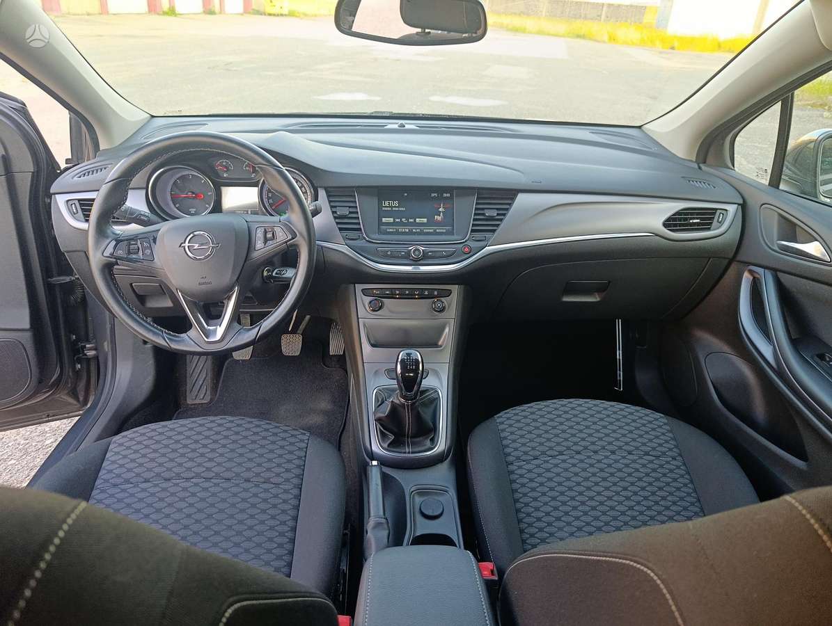 Opel Astra, 1.6 l., hatchback