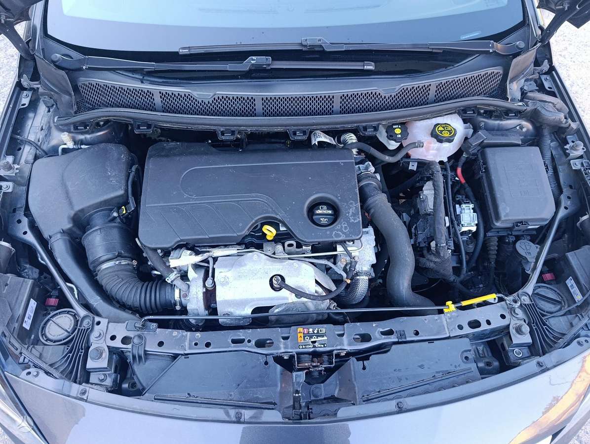 Opel Astra, 1.6 l., Хэтчбек