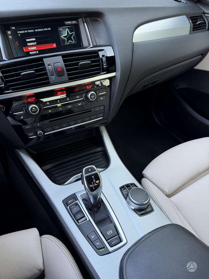 BMW X4, 2.0 l., off-road / crossover