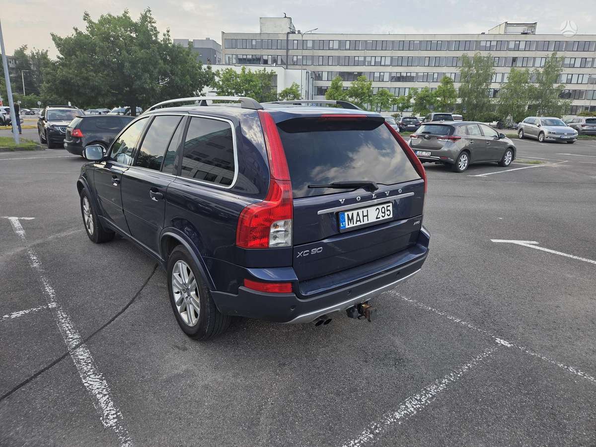Volvo XC90 - 5