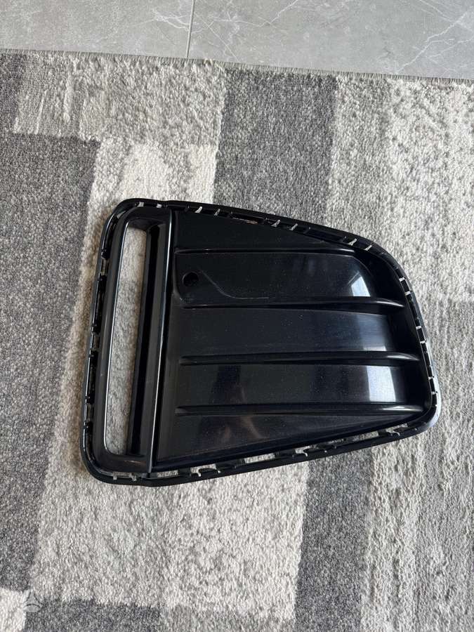 BMW i4 детали кузова