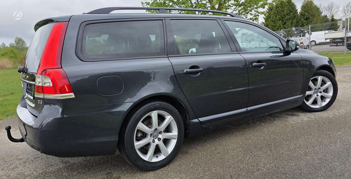 Volvo V70, 2.0 l., Универсал