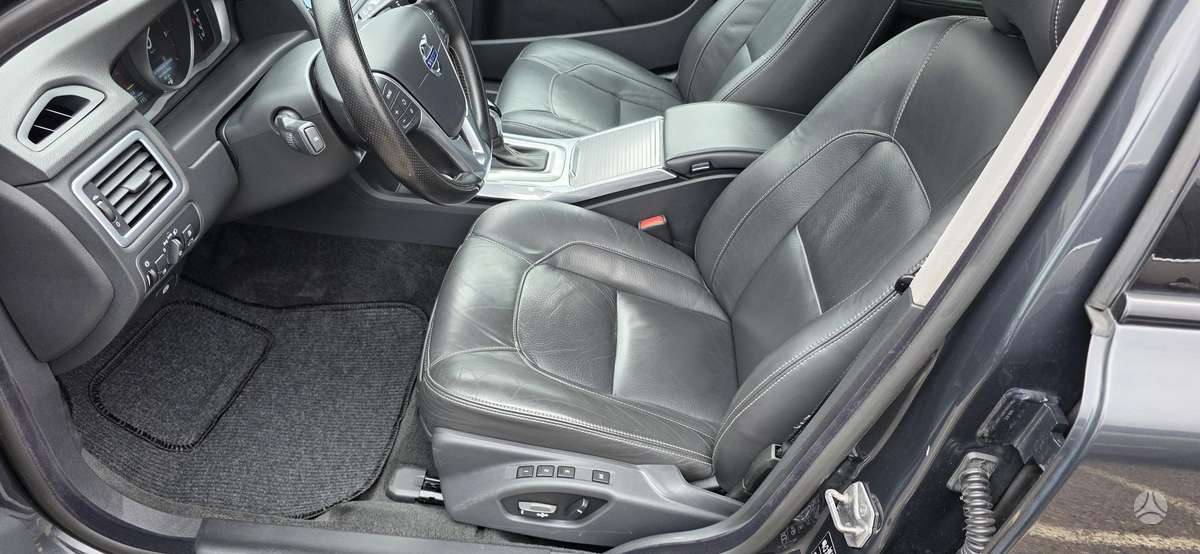 Volvo V70, 2.0 l., wagon