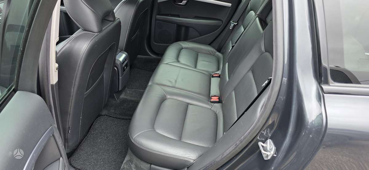 Volvo V70, 2.0 l., Универсал