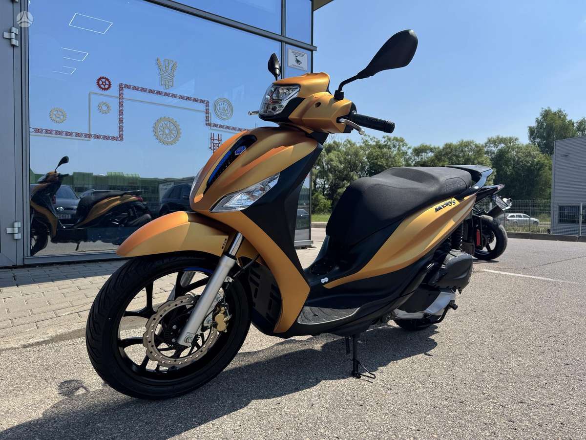Piaggio Medley 125cc, scooters / mopeds