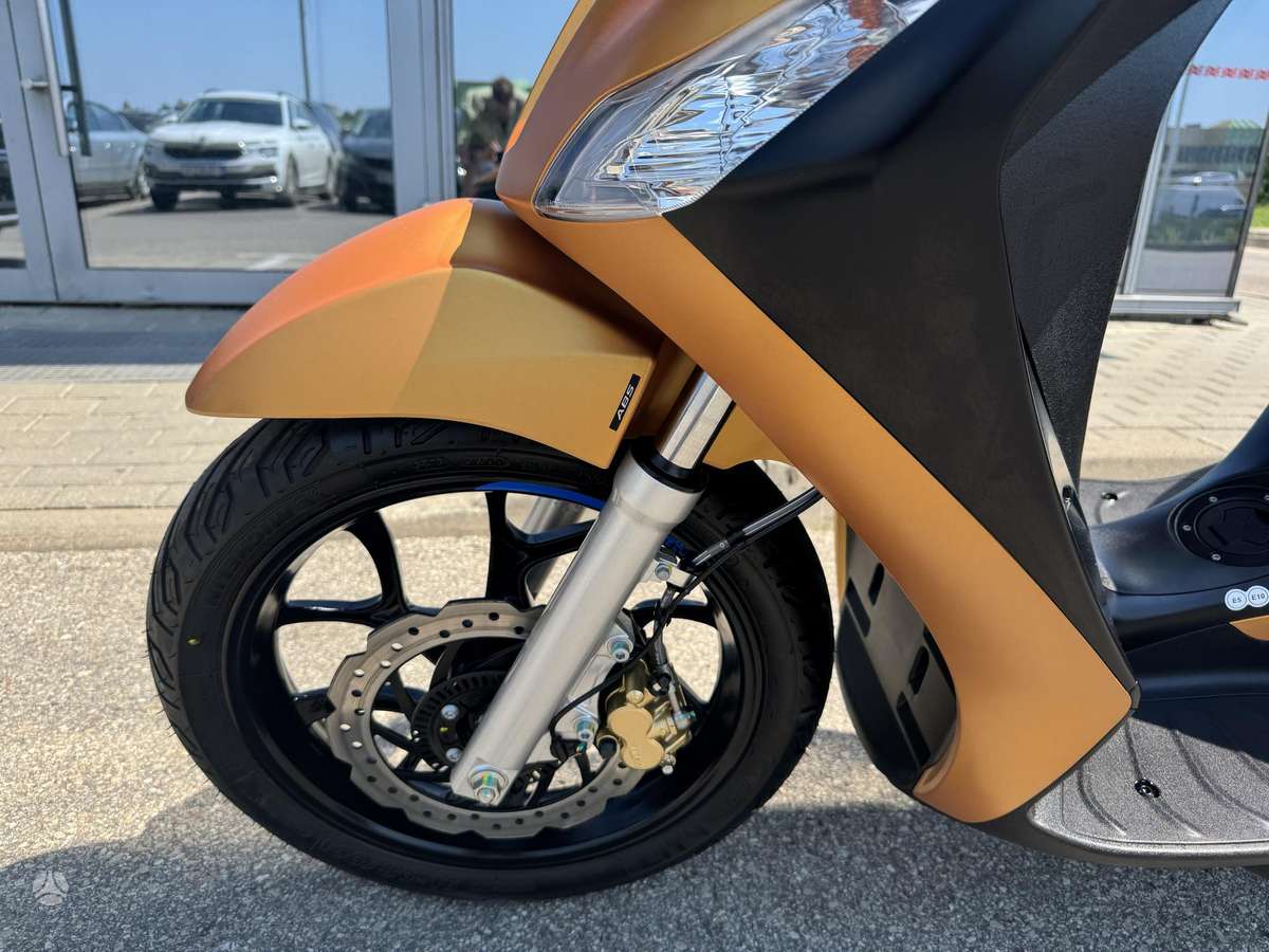 Piaggio Medley 125cc, scooters / mopeds