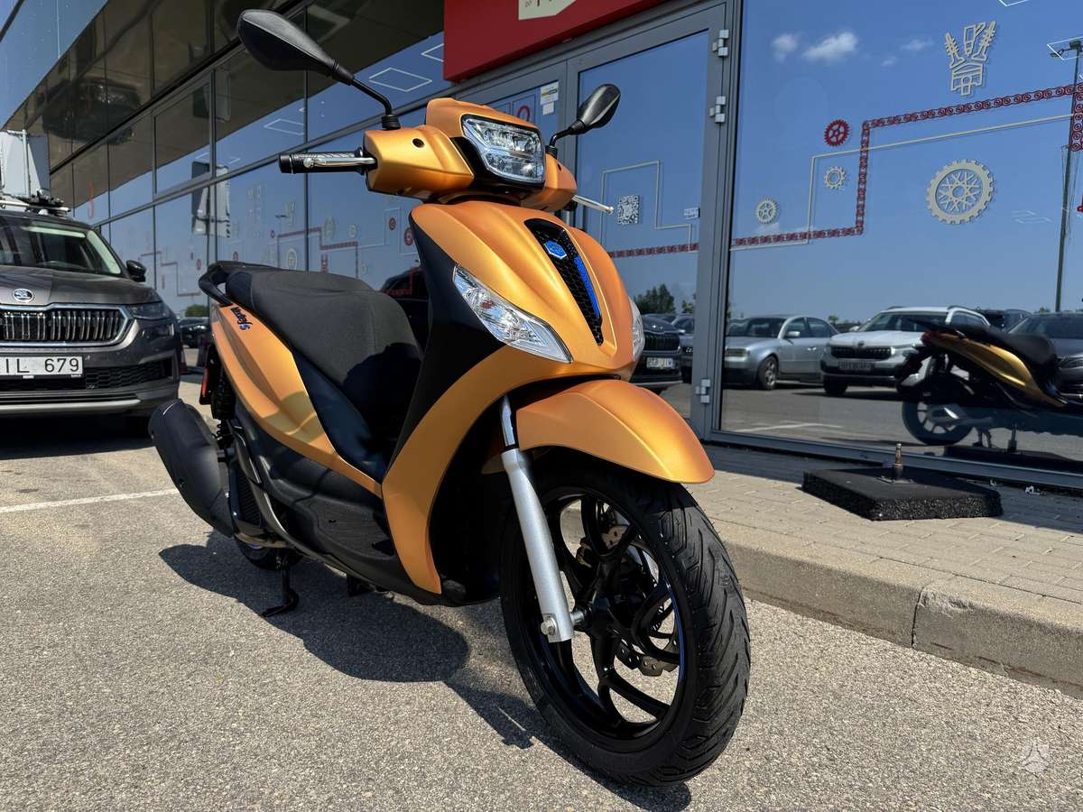 Piaggio Medley 125cc, scooters / mopeds