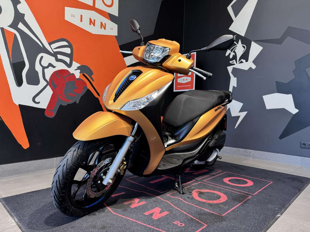 Piaggio Medley 125cc, scooters / mopeds