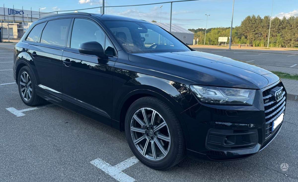 Audi Q7, 3.0 l., off-road / crossover