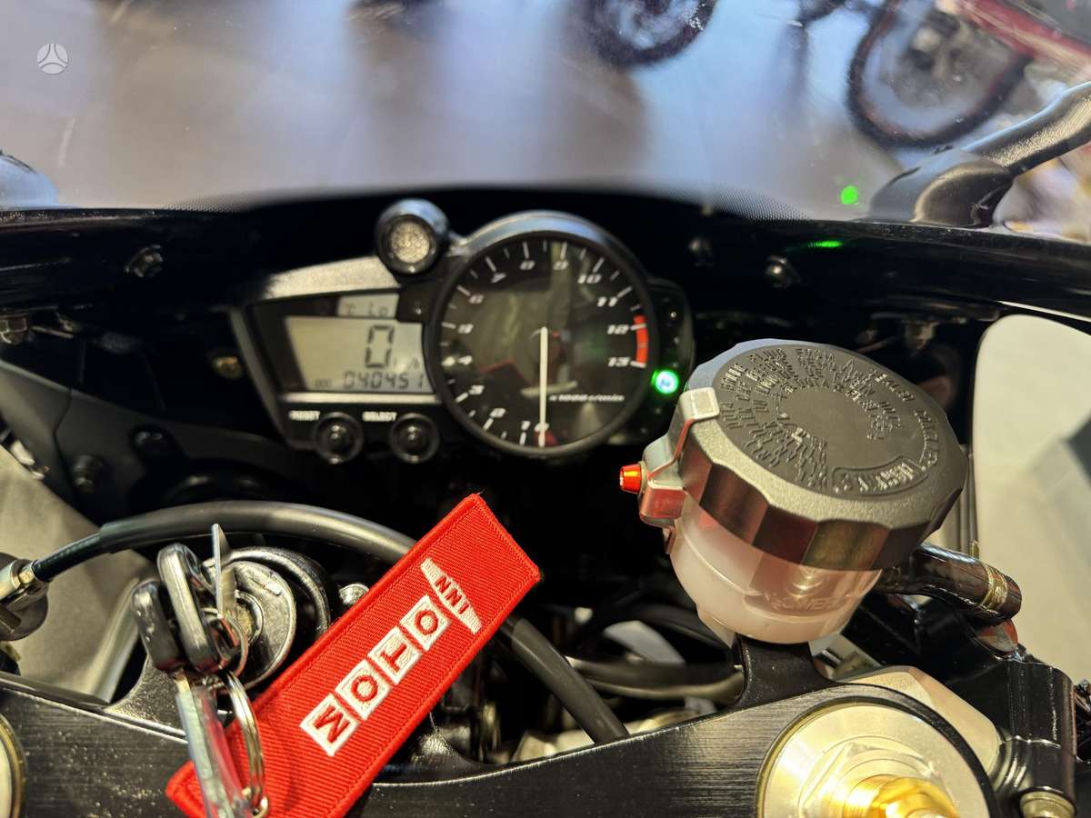 Yamaha R1 1000cc, спортбайки / superbikes