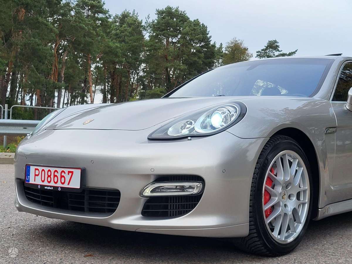 Porsche Panamera, 4.8 l., hatchback
