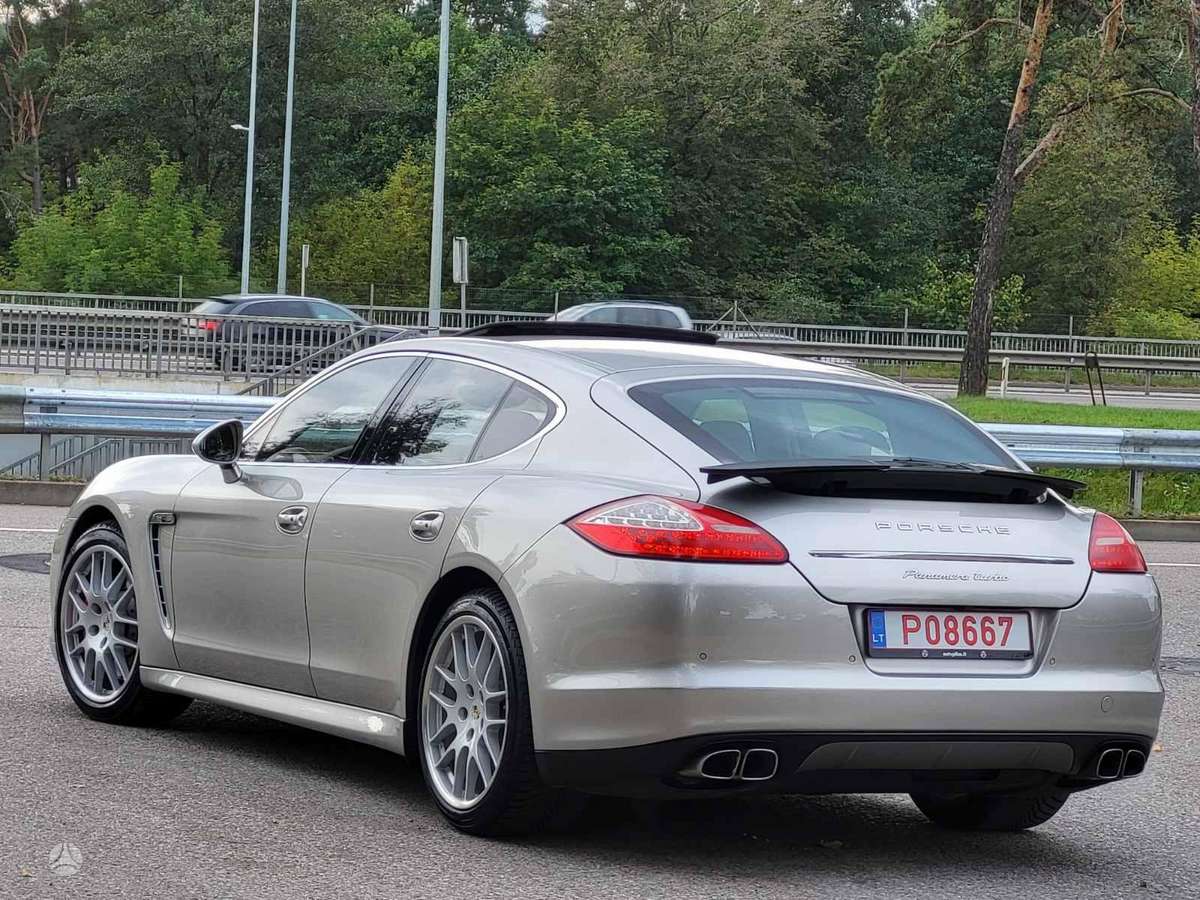 Porsche Panamera, 4.8 l., hatchback