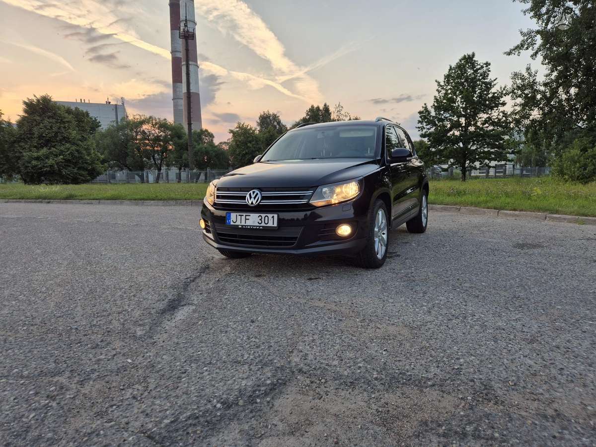 Volkswagen Tiguan - 2