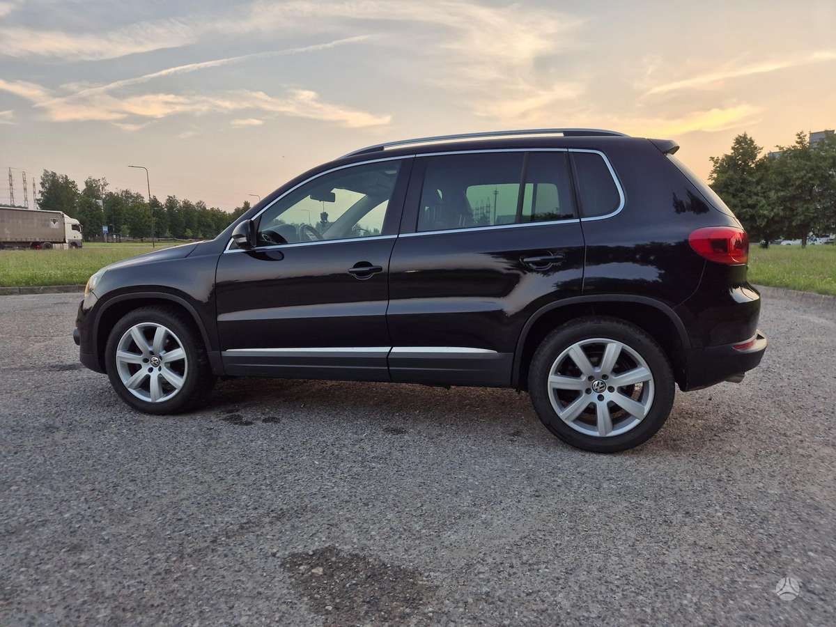 Volkswagen Tiguan - 5