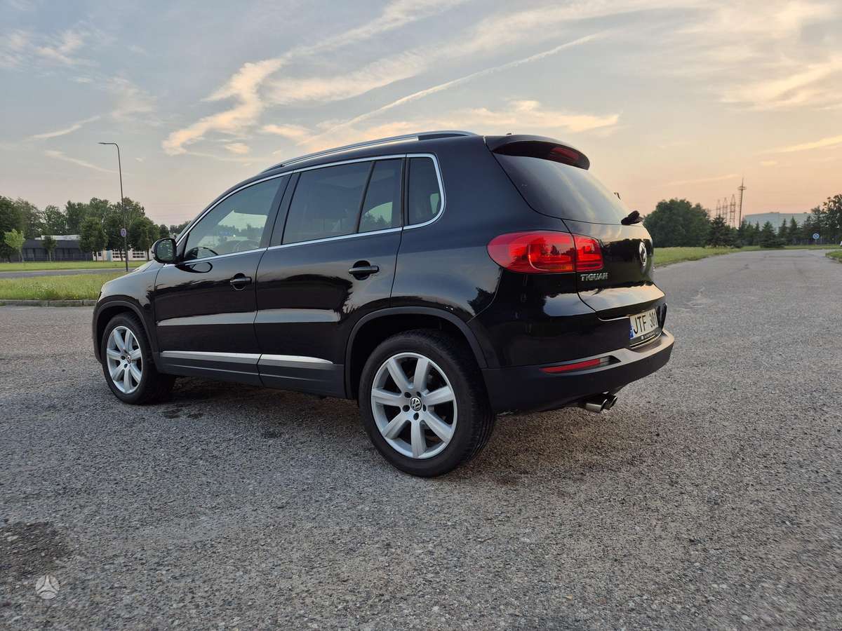 Volkswagen Tiguan - 6