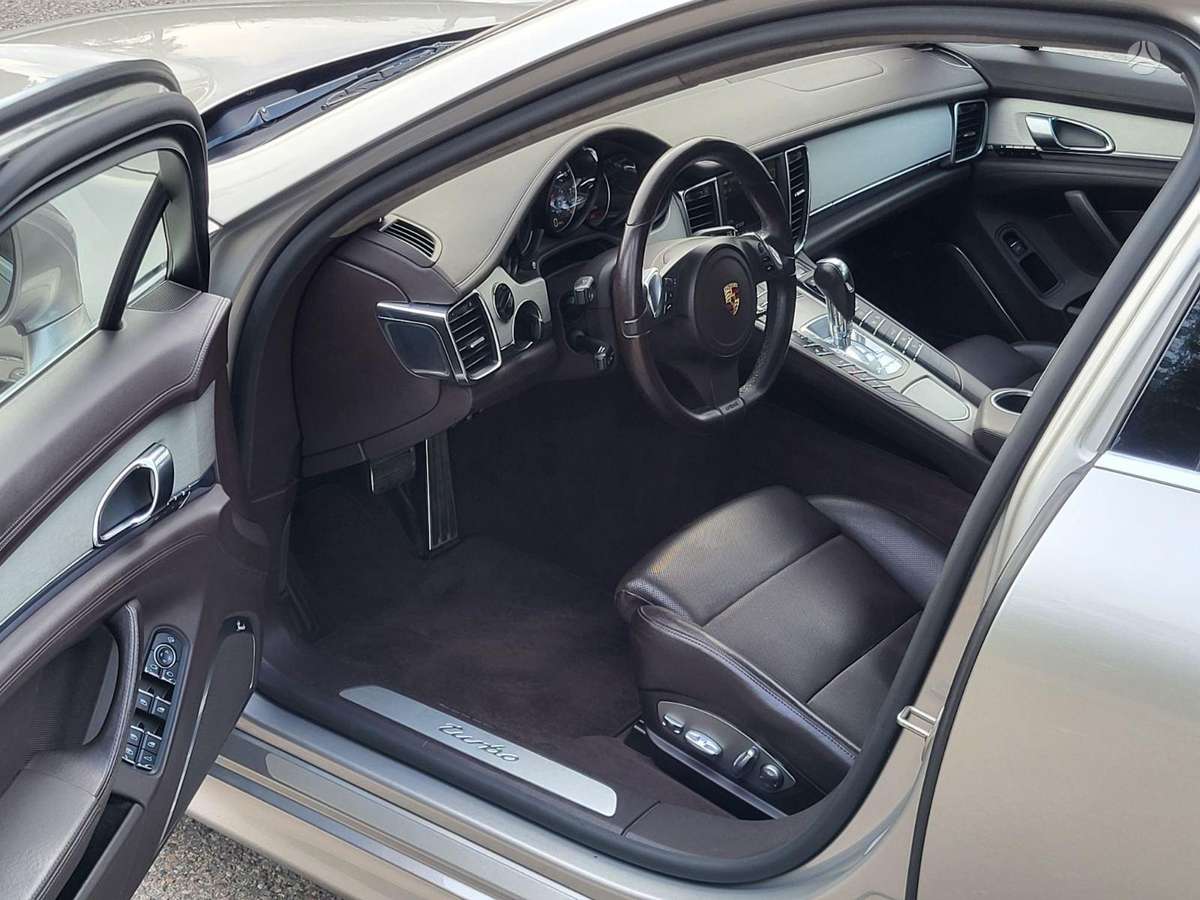 Porsche Panamera, 4.8 l., hatchback