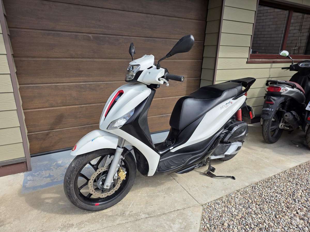 Piaggio Medley 125cc, мотороллеры / мопеды