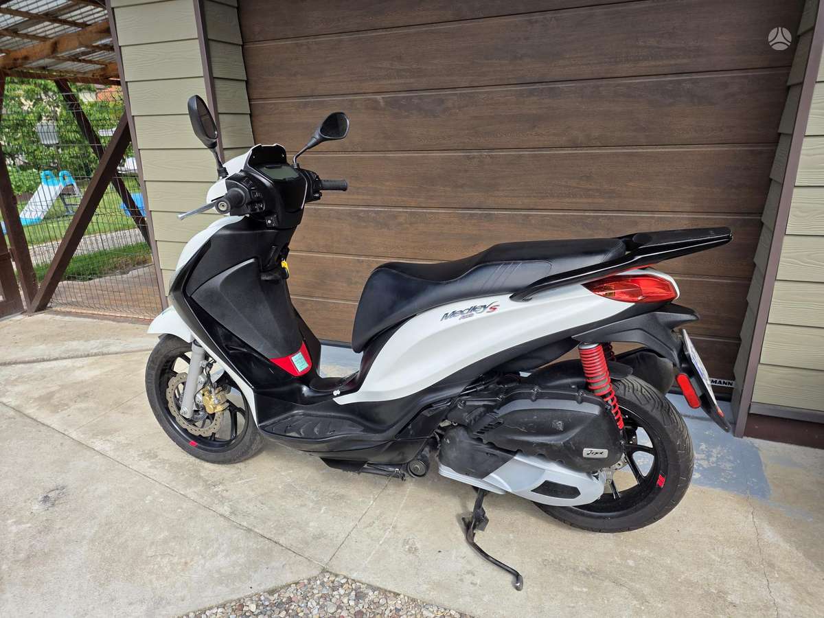 Piaggio Medley 125cc, мотороллеры / мопеды
