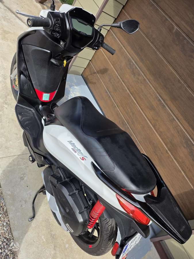 Piaggio Medley 125cc, мотороллеры / мопеды