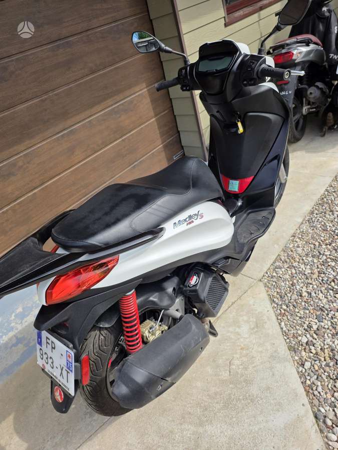 Piaggio Medley 125cc, scooters / mopeds