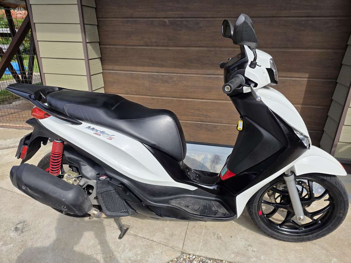 Piaggio Medley 125cc, scooters / mopeds
