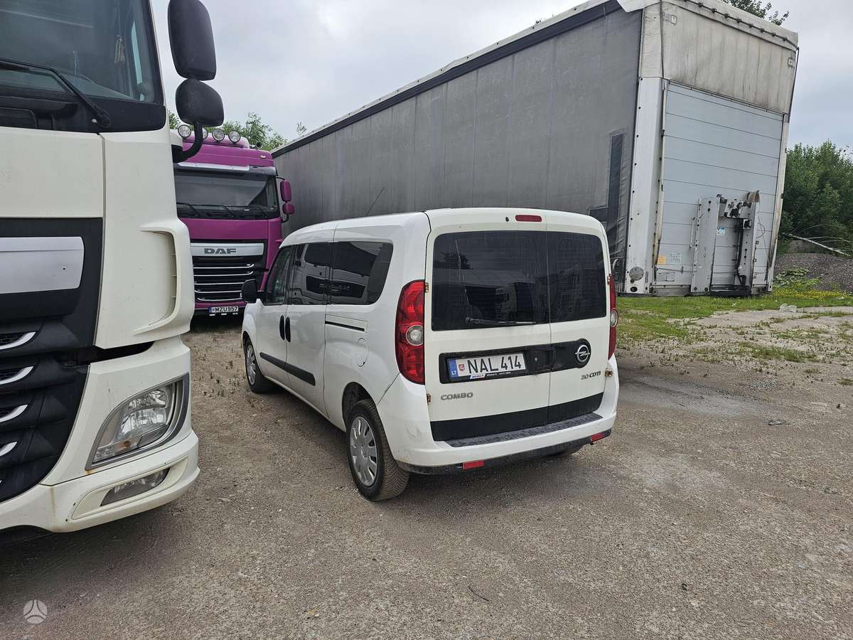 Opel Combo, 2.0 l., Минивэн