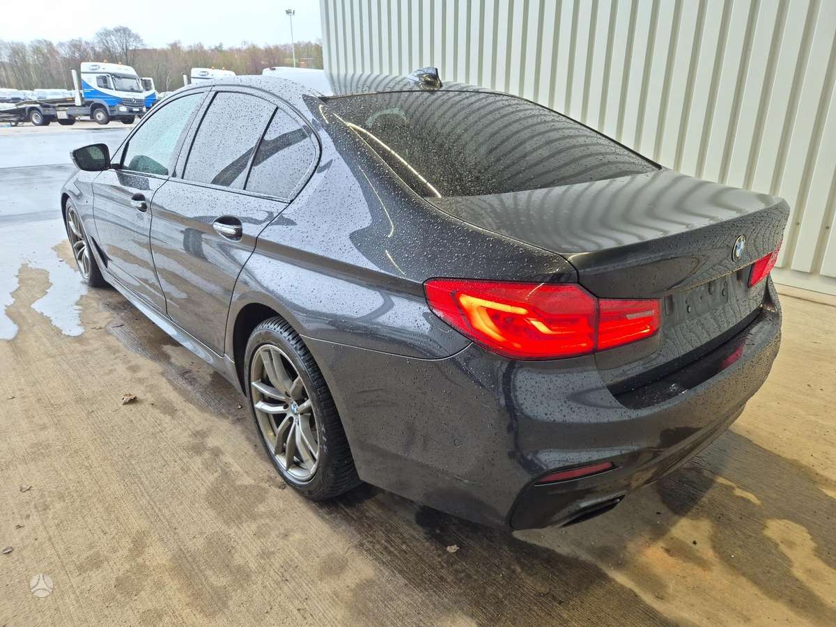 BMW 520 Check mark iconalarm system check mark iconambient lighting ch