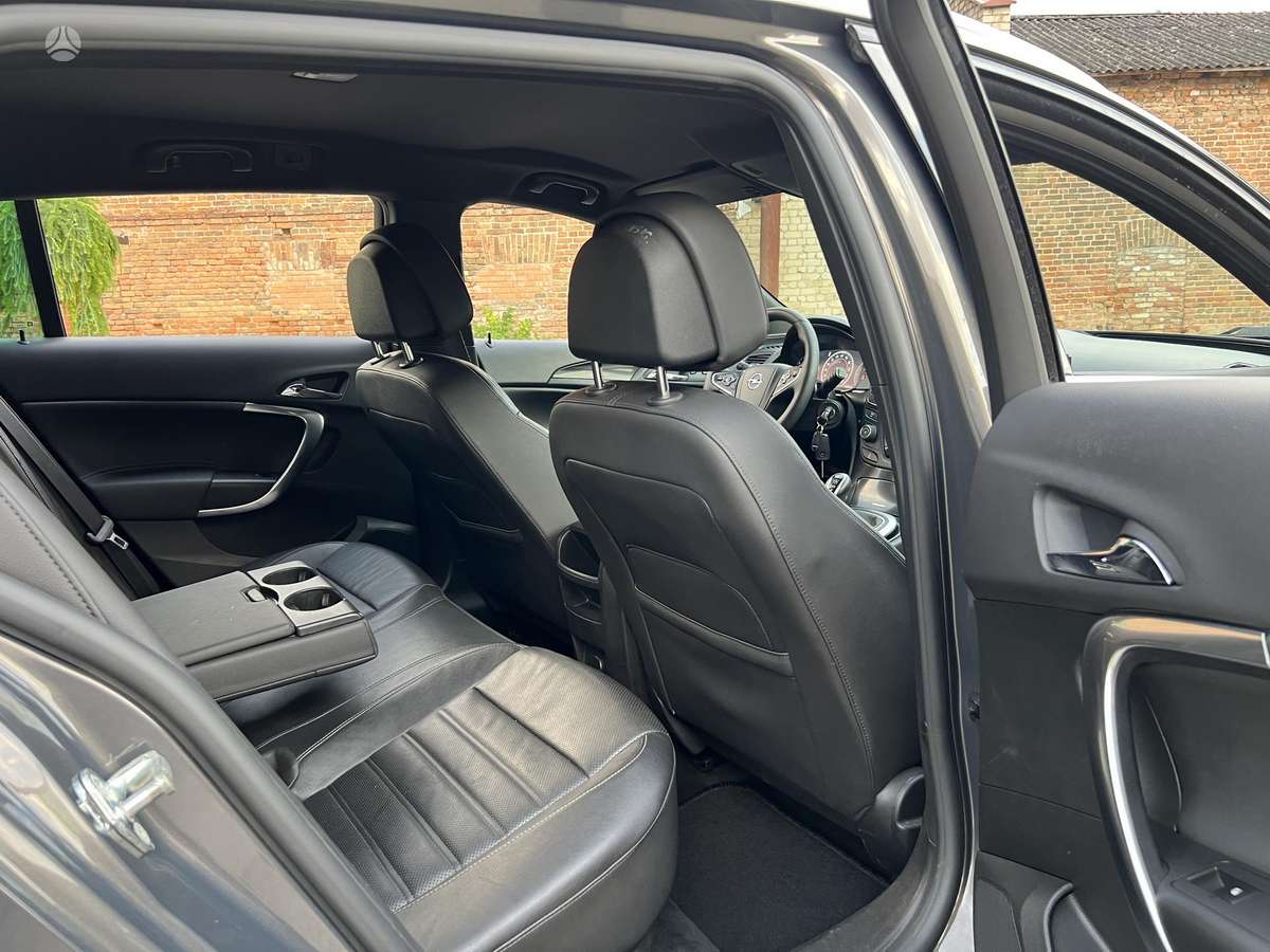 Opel Insignia, 2.0 l., Универсал