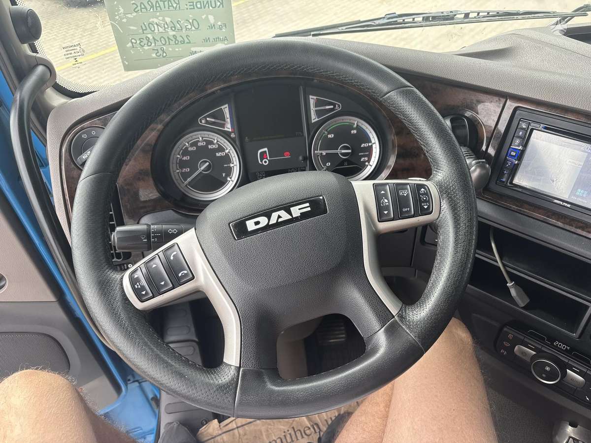 DAF XF 530 FTT RETARDER, double sleeper