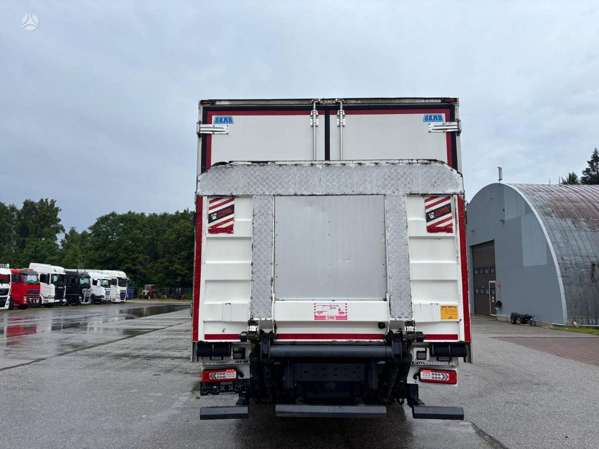 Volvo FM330, refrigerated trucks
