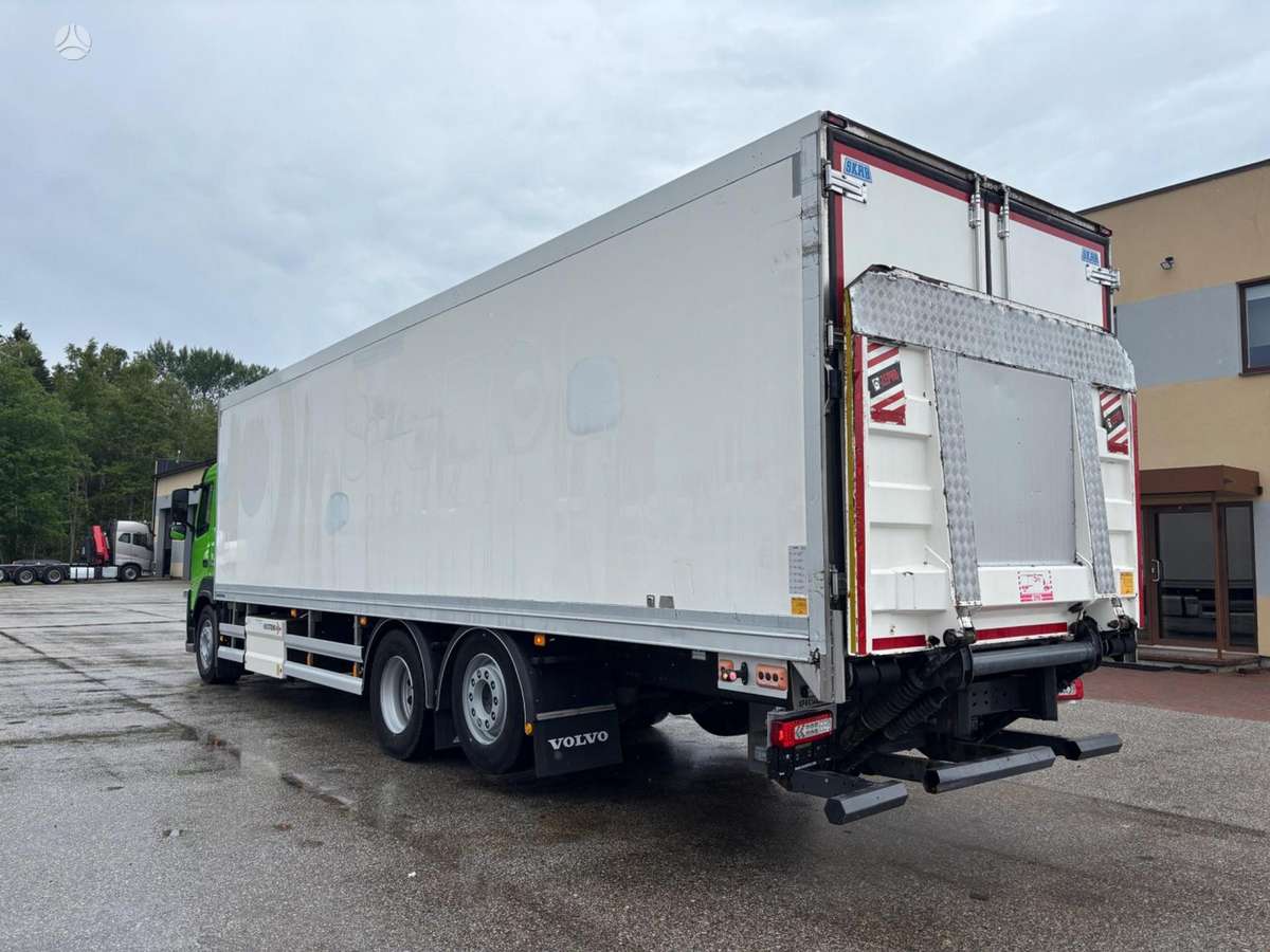 Volvo FM330, šaldytuvai