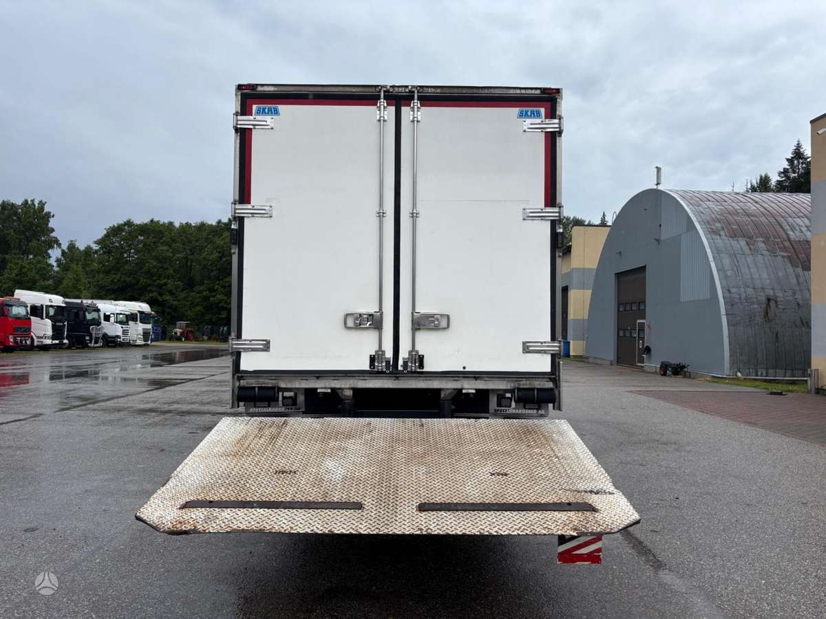 Volvo FM330, рефрижераторы