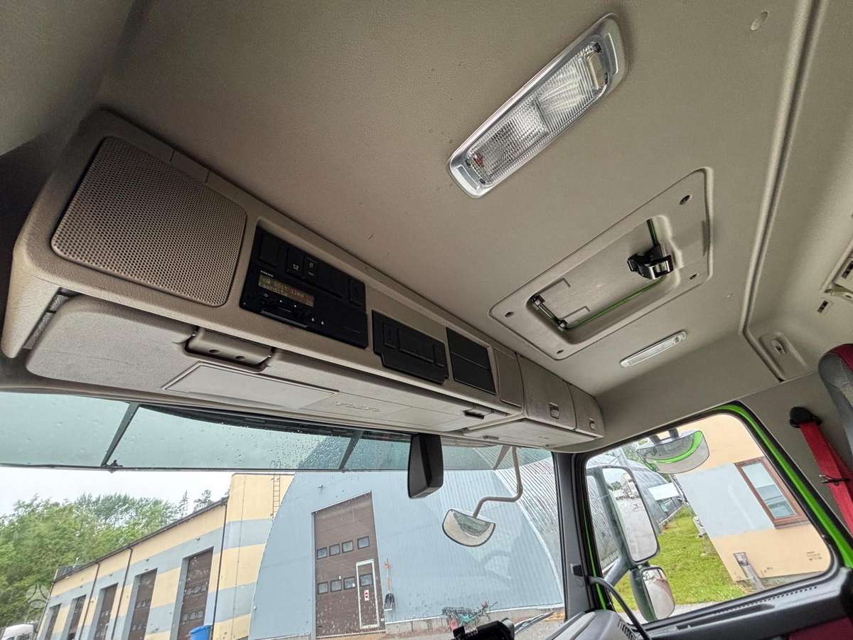Volvo FM330, refrigerated trucks