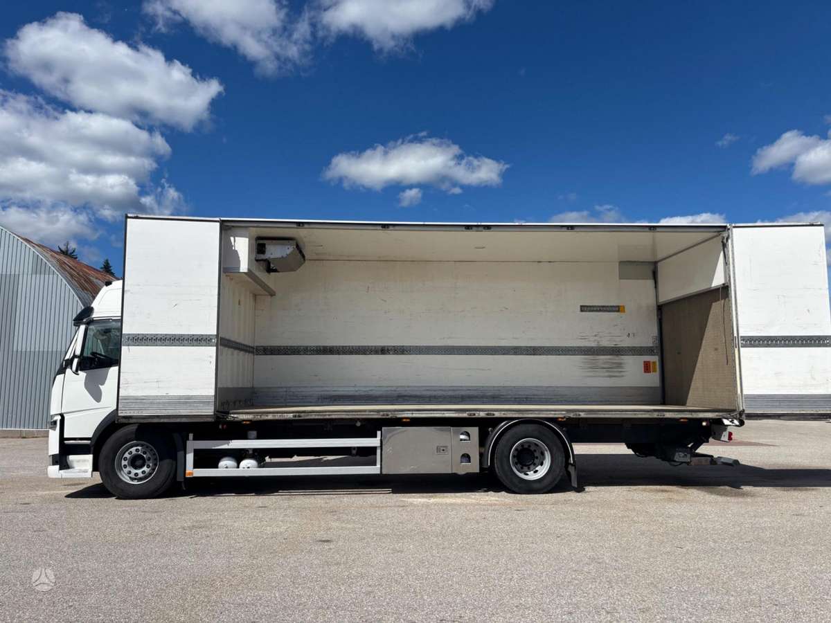Volvo FM330, рефрижераторы